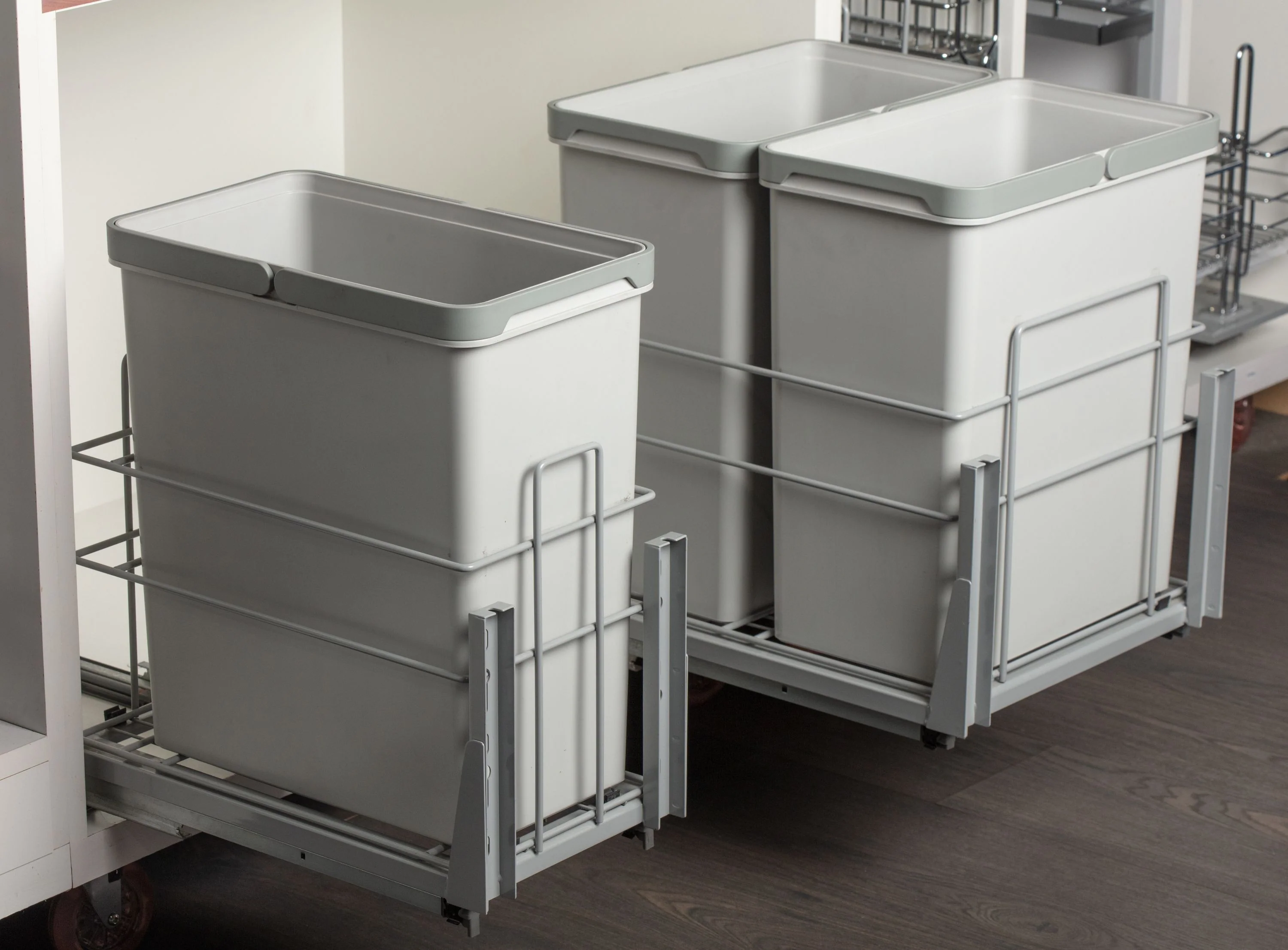 Double Waste Bin 2X28L Soft Close Black - Image 3