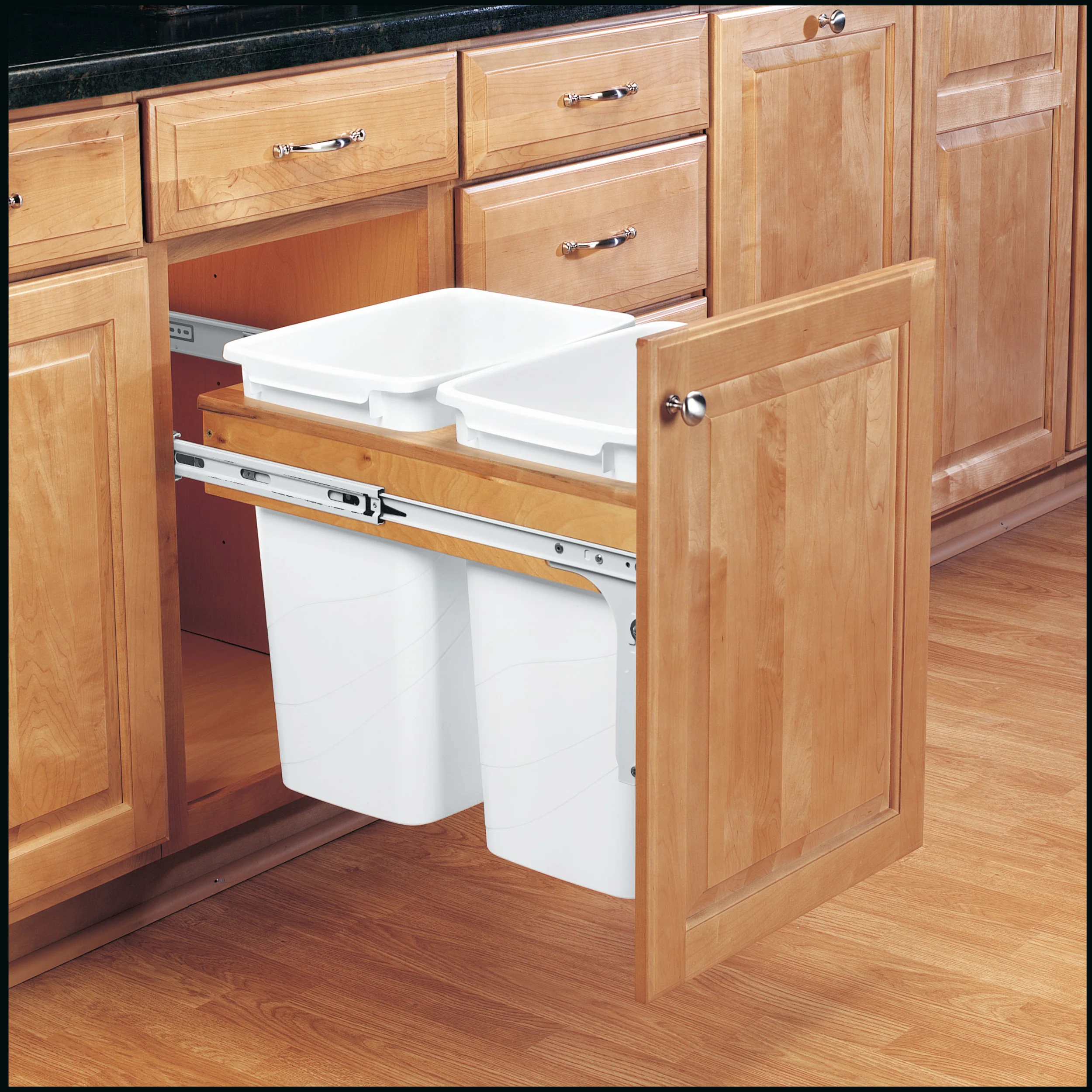 Double 35 Qrt Top mount Waste Container (1-3/4" faceframe) Natural 14.5 in (368 mm) W x 22.25 in (565 mm) D x 17.88 in (454 mm) H - Image 6