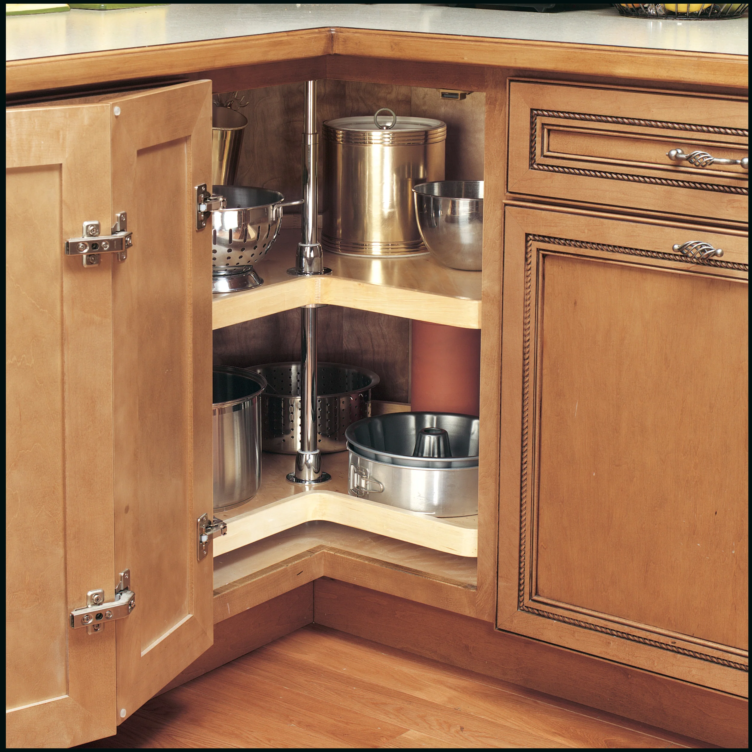 32 in Wood Kidney Lazy Susans 2-Shelf Natural 32 in (813 mm) W x 32 in (813 mm) D x 26 in (660 mm) H - Image 4