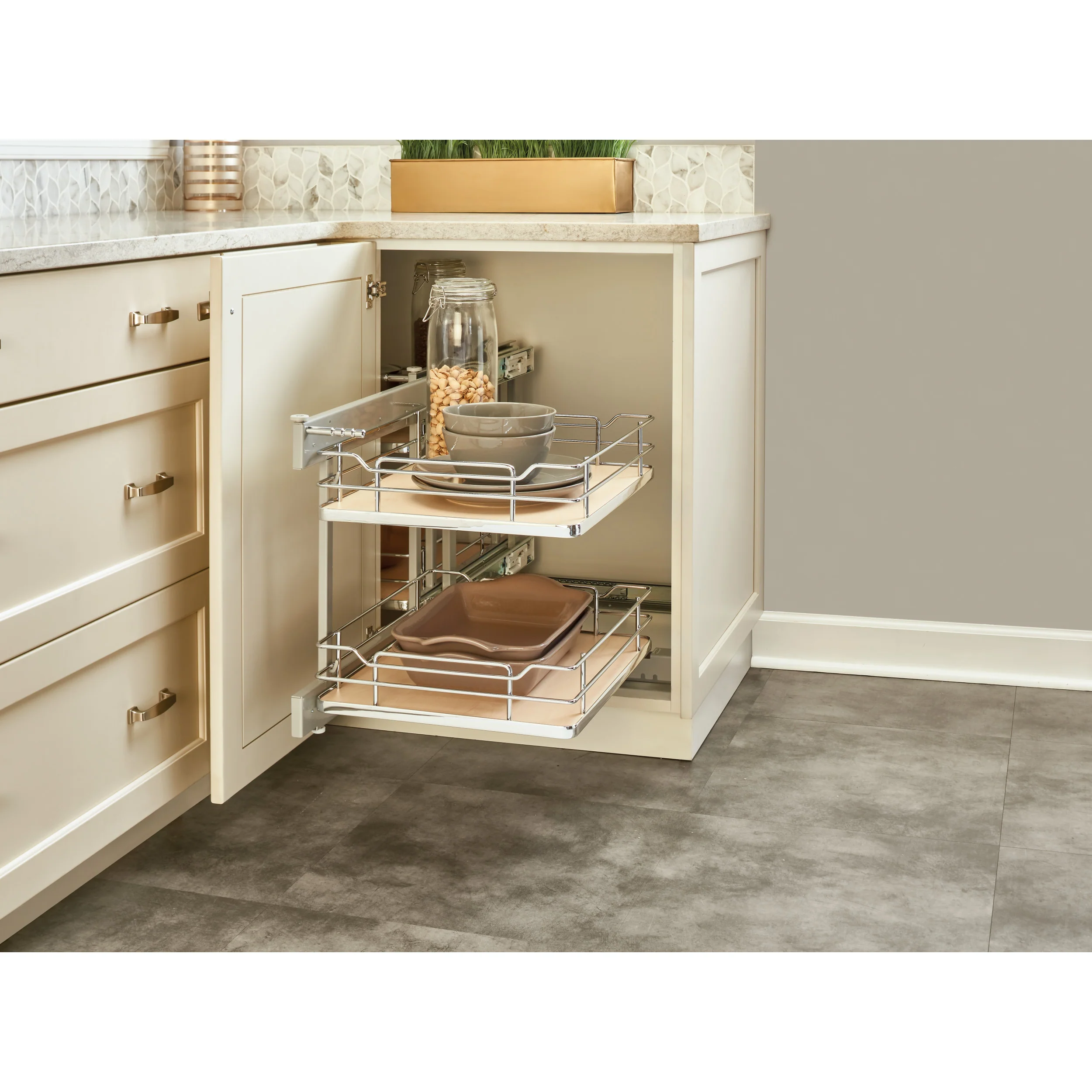 15 in Maple Blind Corner Organizer Soft-Close Natural 26.25 in (667 mm) W x 20.25 in (514 mm) D x 21 in (533 mm) H - Image 9