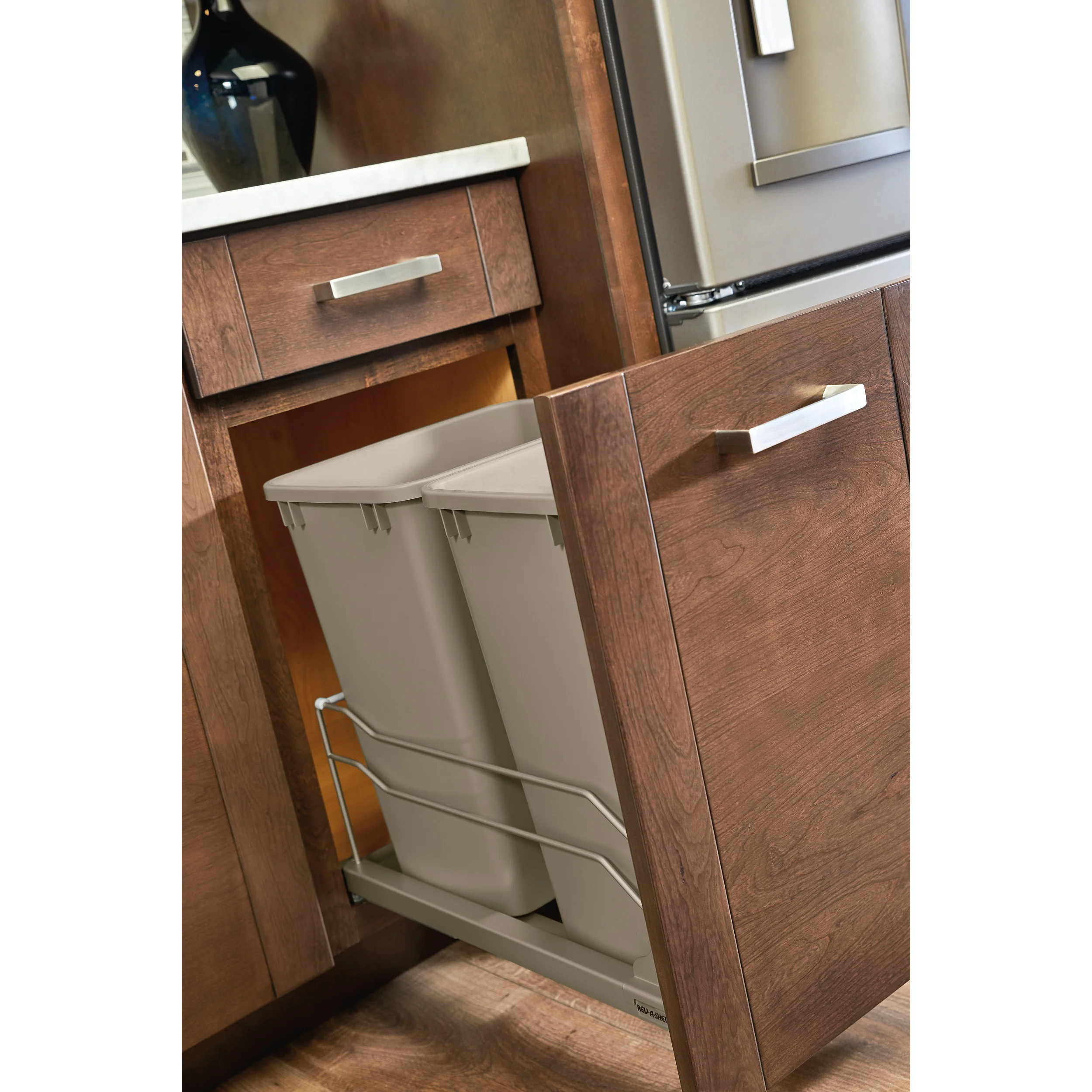 Double 35 Qrt Pull-out Waste Container Soft-Close Champagne 14.38 in (365 mm) W x 22.25 in (565 mm) D x 19 in (483 mm) H - Image 14
