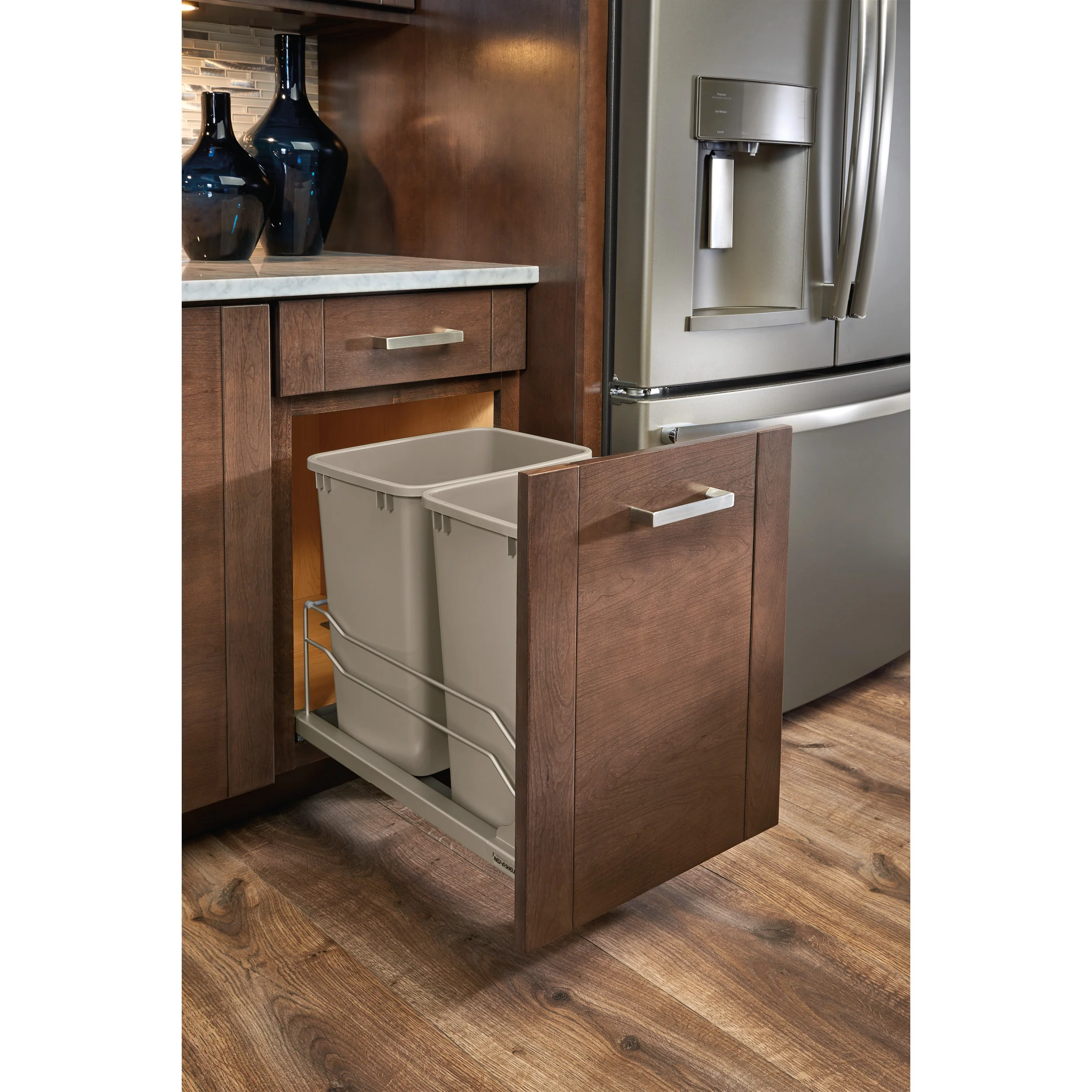 Double 35 Qrt Pull-out Waste Container Soft-Close Champagne 14.38 in (365 mm) W x 22.25 in (565 mm) D x 19 in (483 mm) H - Image 4