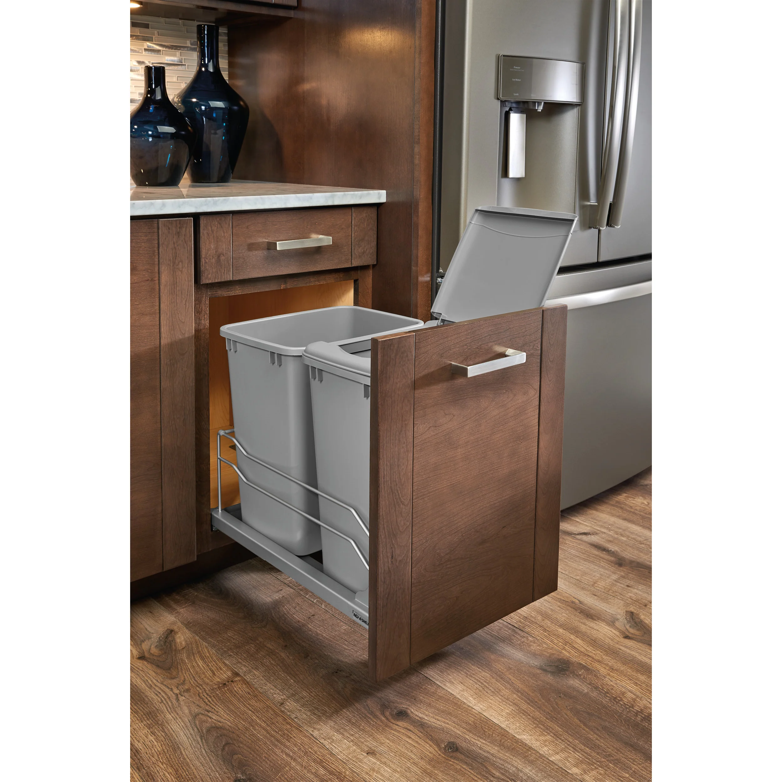 Double 35 Qrt Pull-out Waste Container Soft-Close Metallic Silver  14.38 in (365 mm) W x 22.25 in (565 mm) D x 19 in (483 mm) H - Image 2